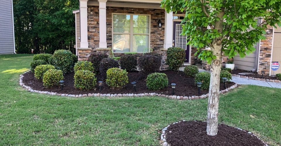 Howell Mulch and Flower Beds